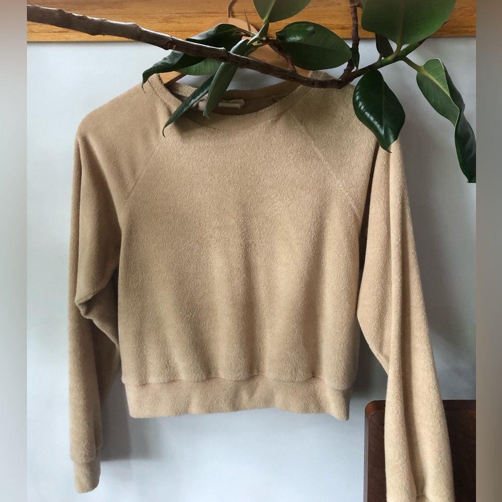 Lykke Wullf Terry Long Sleeve Raglan Top